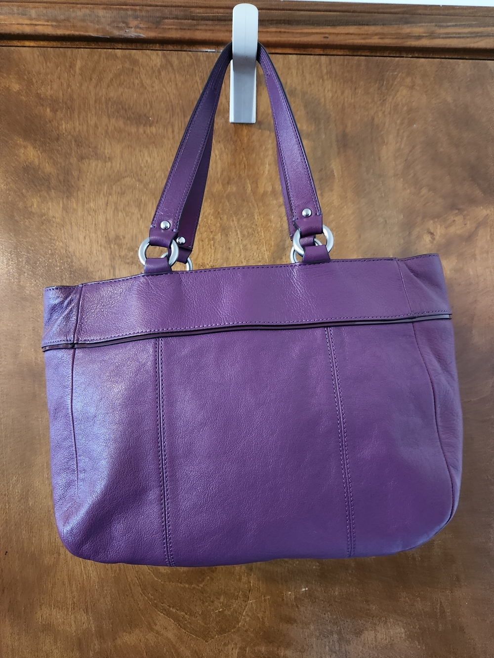 Coach Studded Hobo Shoulder Bag / East West Tote.
F15235 - Picture 3 of 11